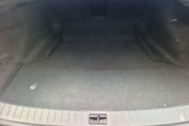Used Infiniti Q50L 2015 2.0T Comfort Edition Trunk