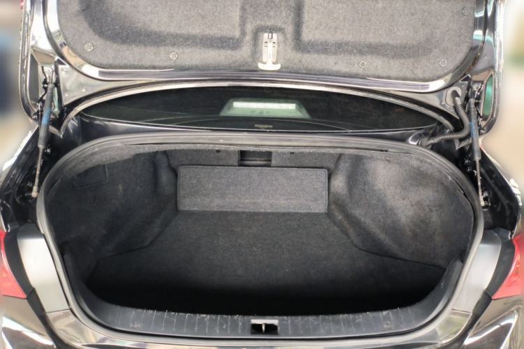 Used Infiniti Q50L 2015 2.0T Enjoyment Edition Trunk