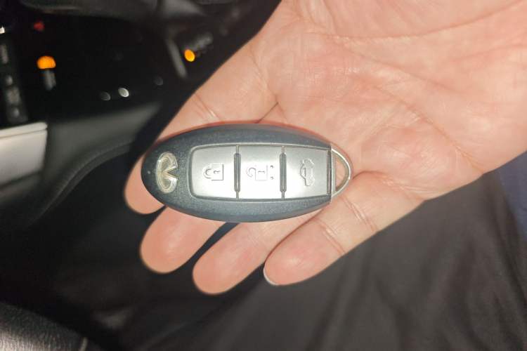 Used Infiniti Q50L 2015 2.0T Enjoyment Edition Vehicle Key