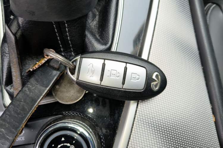 Used Infiniti Q50L 2015 2.0T Enjoyment Edition Vehicle Key