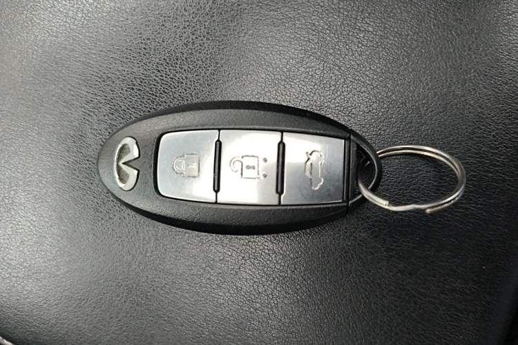 Used Infiniti Q50L 2015 2.0T Enjoyment Edition Vehicle Key