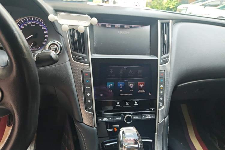 Used Infiniti Q50L 2015 2.0T Enjoyment Edition Audio And AC Panel