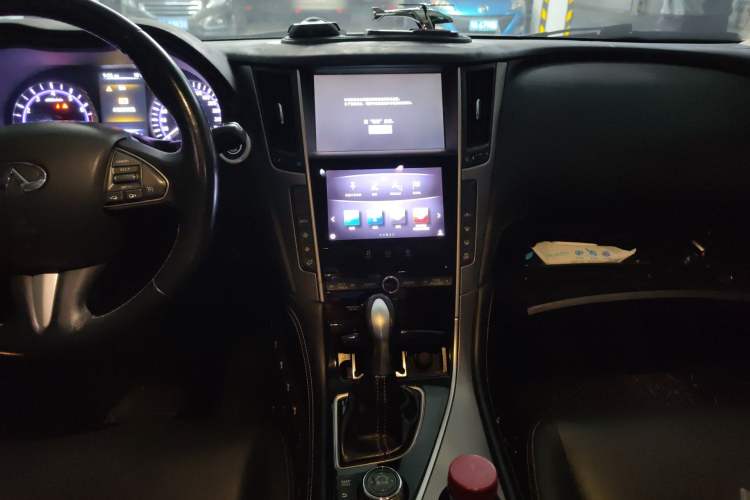 Used Infiniti Q50L 2015 2.0T Enjoyment Edition Audio And AC Panel