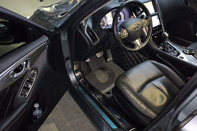 Used Infiniti Q50L 2015 2.0T Enjoyment Edition Driver Seat