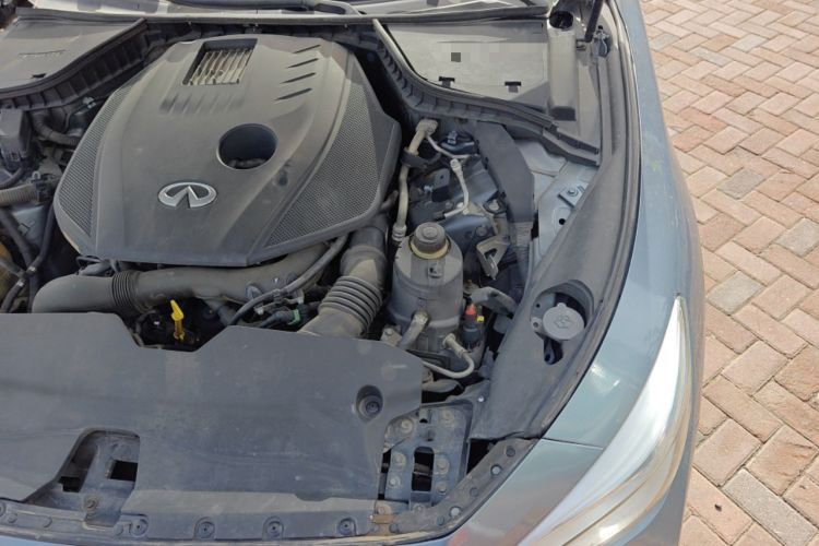 Used Infiniti Q50L 2015 2.0T Comfort Edition Engine Bay Left