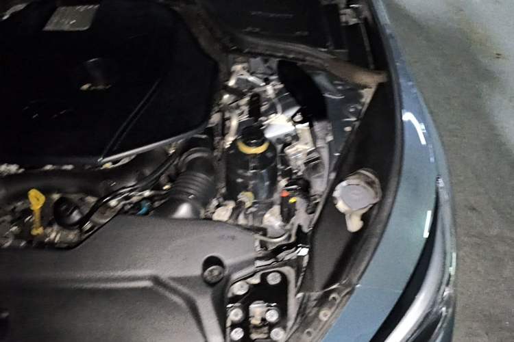 Used Infiniti Q50L 2015 2.0T Enjoyment Edition Engine Bay Left