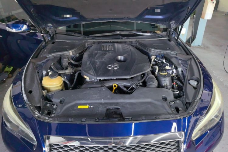 Used Infiniti Q50L 2015 2.0T Comfort Edition Engine Bay