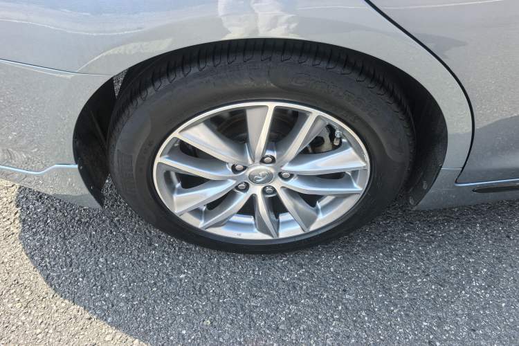 Used Infiniti Q50L 2015 2.0T Enjoyment Edition Exterior 11