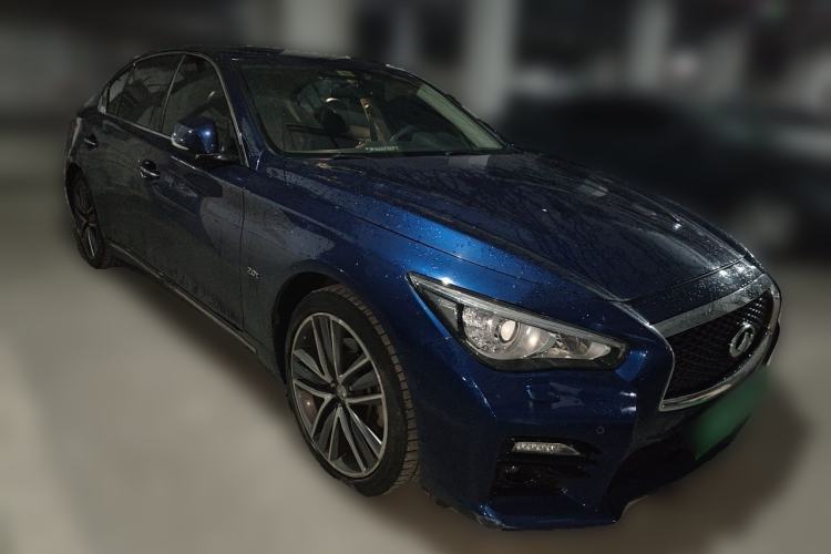 Used Infiniti Q50L 2015 2.0T Sport Edition Front Right 45 Deg