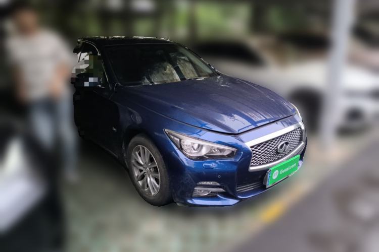 Used Infiniti Q50L 2015 2.0T Enjoyment Edition Front Right 45 Deg