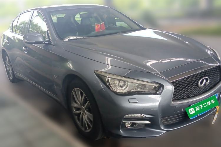 Used Infiniti Q50L 2015 2.0T Enjoyment Edition Front Right 45 Deg