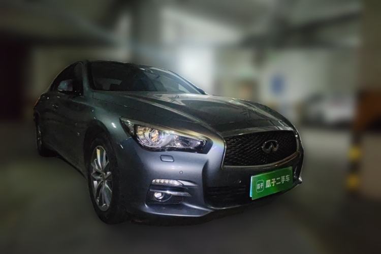 Used Infiniti Q50L 2015 2.0T Enjoyment Edition Front Right 45 Deg