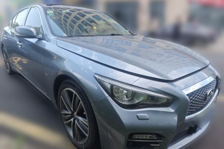 Used Infiniti Q50L 2015 2.0T Sport Edition Front Right 45 Deg