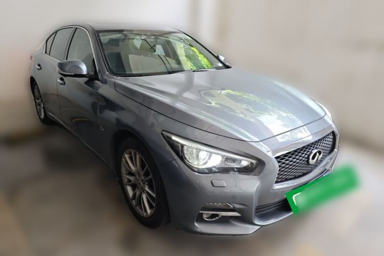 Used Infiniti Q50L 2015 2.0T Enjoyment Edition Front Right 45 Deg