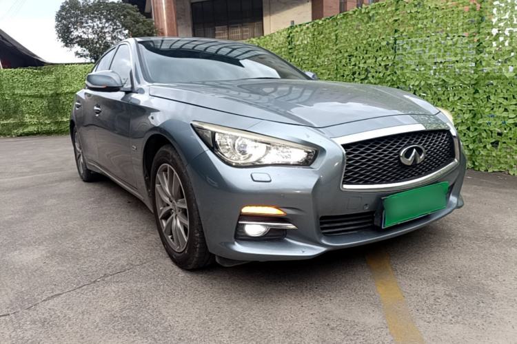 Used Infiniti Q50L 2015 2.0T Enjoyment Edition Front Right 45 Deg