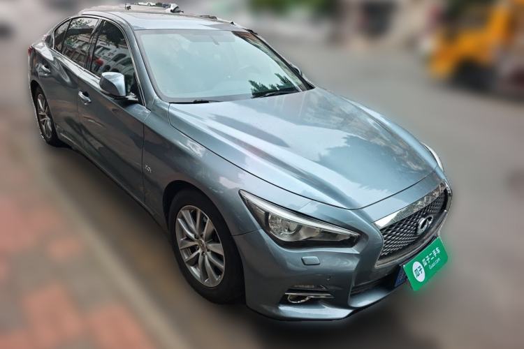 Used Infiniti Q50L 2015 2.0T Enjoyment Edition Front Right 45 Deg
