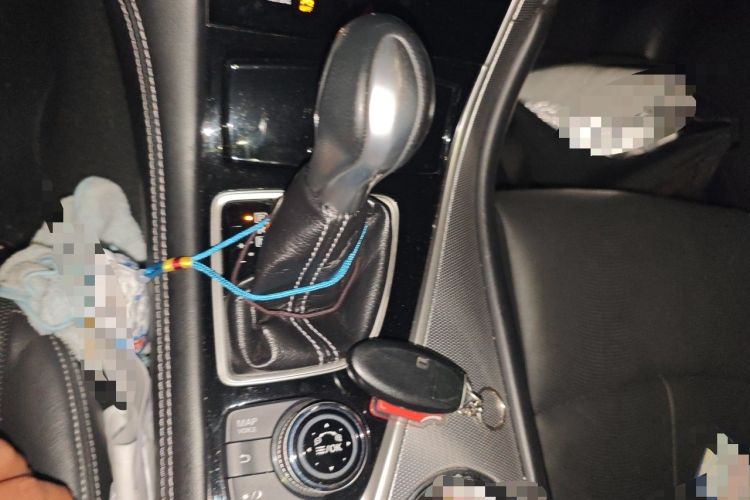 Used Infiniti Q50L 2015 2.0T Enjoyment Edition Gear Lever