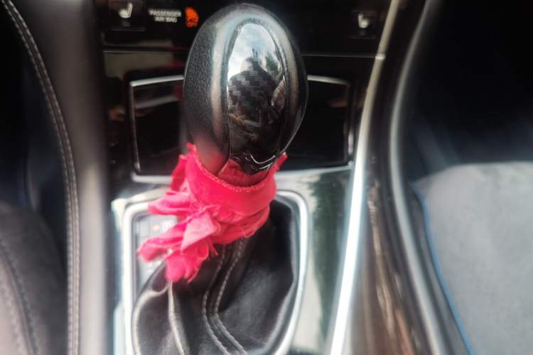 Used Infiniti Q50L 2015 2.0T Luxury Edition Gear Lever