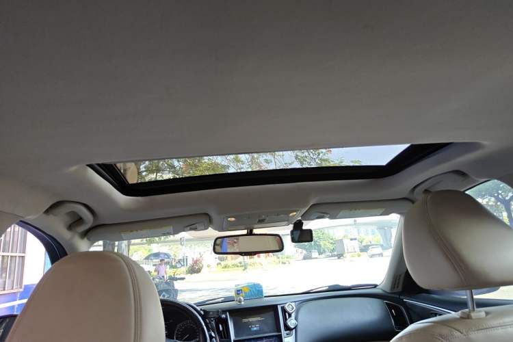 Used Infiniti Q50L 2015 2.0T Enjoyment Edition Headliner