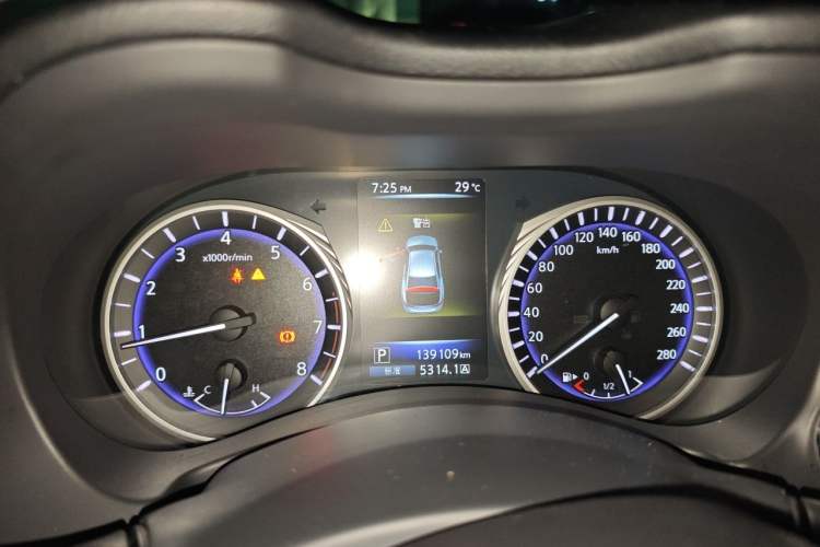 Used Infiniti Q50L 2015 2.0T Enjoyment Edition Instrument Cluster