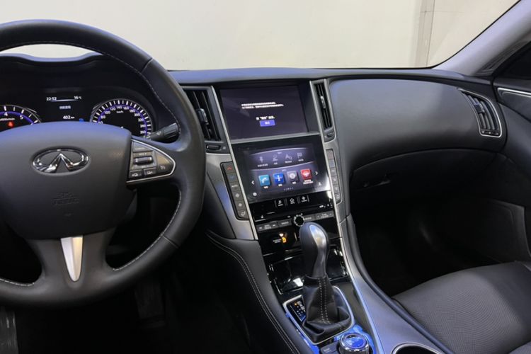 Used Infiniti Q50L 2015 2.0T Enjoyment Edition Interior 3