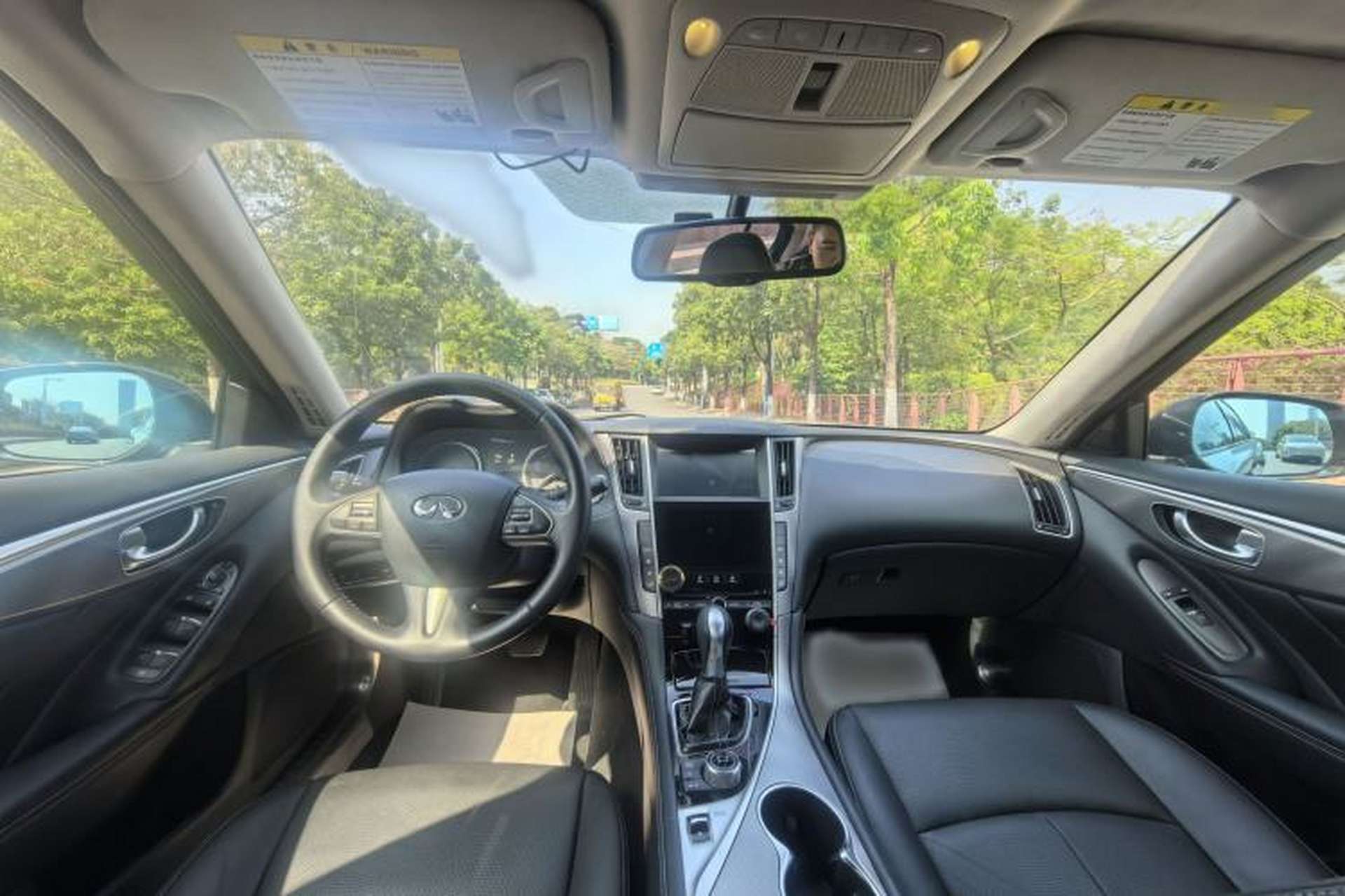 Used Infiniti Q50L 2015 2.0T Enjoyment Edition Interior 4