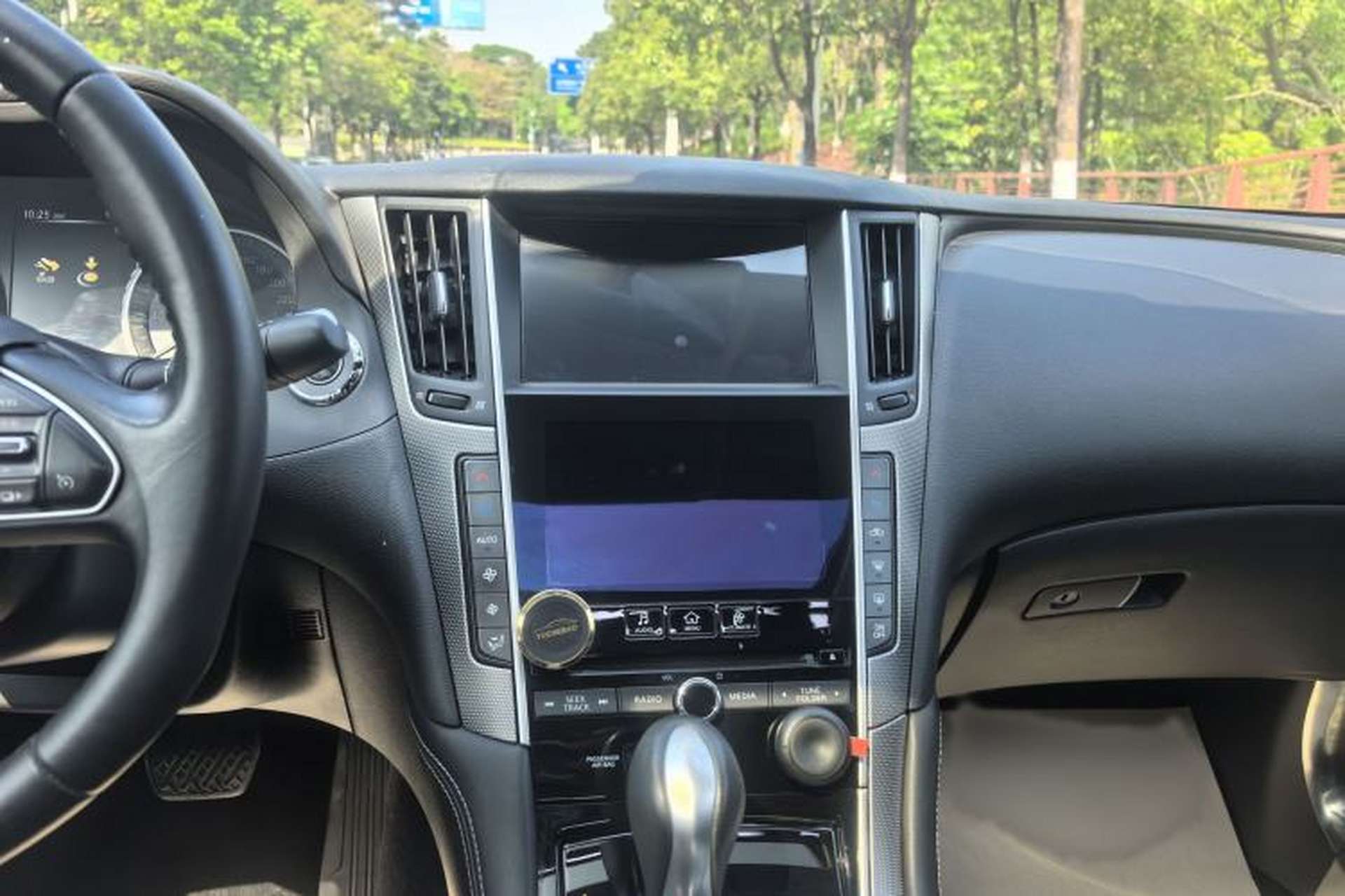 Used Infiniti Q50L 2015 2.0T Enjoyment Edition Interior 5