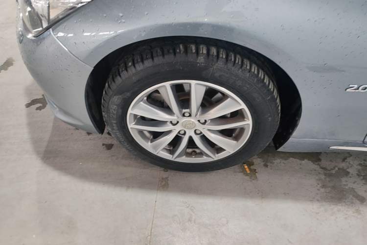 Used Infiniti Q50L 2015 2.0T Enjoyment Edition Left Front Wheel Hub