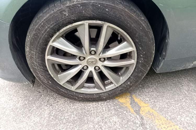 Used Infiniti Q50L 2015 2.0T Enjoyment Edition Left Front Wheel Hub