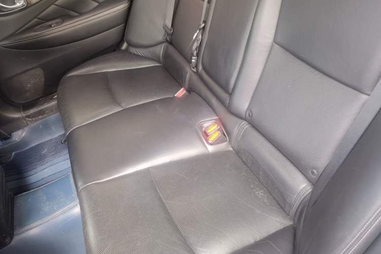 Used Infiniti Q50L 2015 2.0T Luxury Edition Left Rear Seat