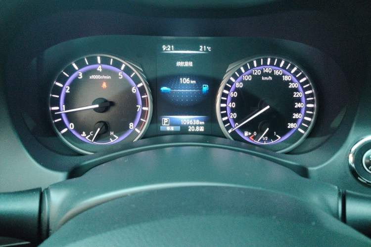 Used Infiniti Q50L 2015 2.0T Enjoyment Edition Odometer Close Up