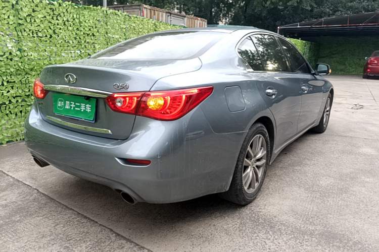 Used Infiniti Q50L 2015 2.0T Enjoyment Edition Rear Right 45 Deg