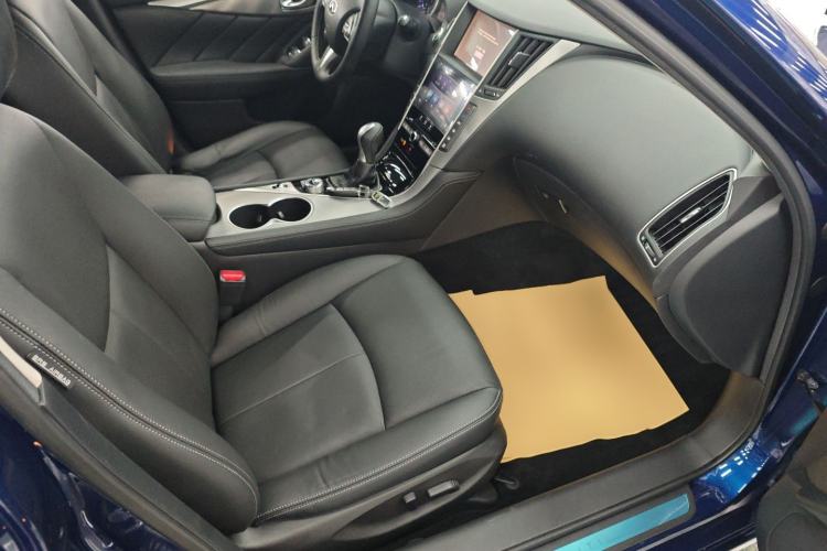 Used Infiniti Q50L 2015 2.0T Enjoyment Edition Right Front Seat
