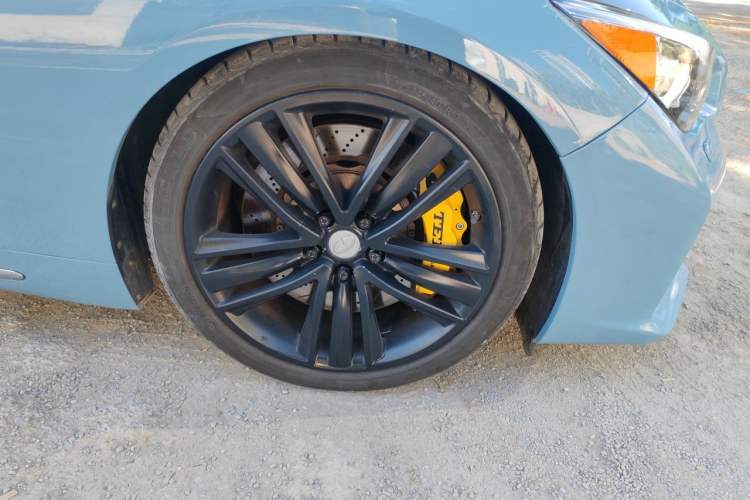 Used Infiniti Q50L 2015 2.0T Sport Edition Right Front Wheel Hub