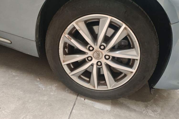 Used Infiniti Q50L 2015 2.0T Enjoyment Edition Right Front Wheel Hub