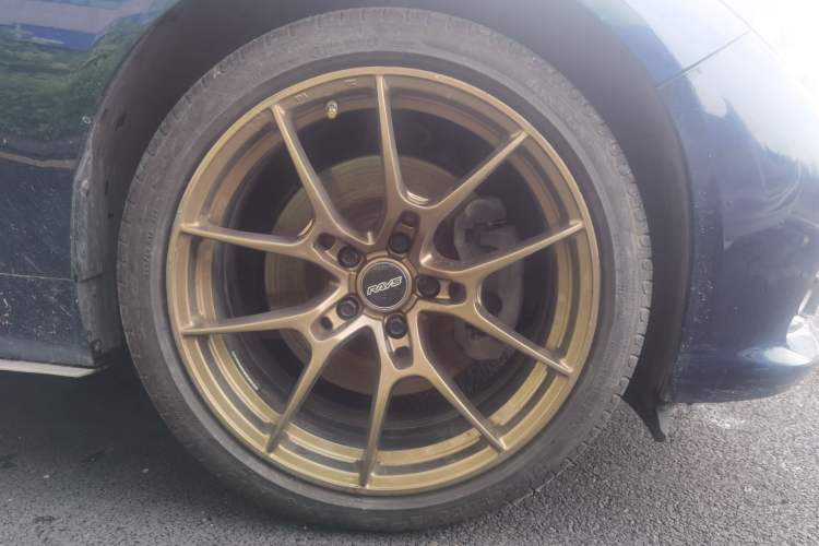 Used Infiniti Q50L 2015 2.0T Luxury Edition Right Front Wheel Hub