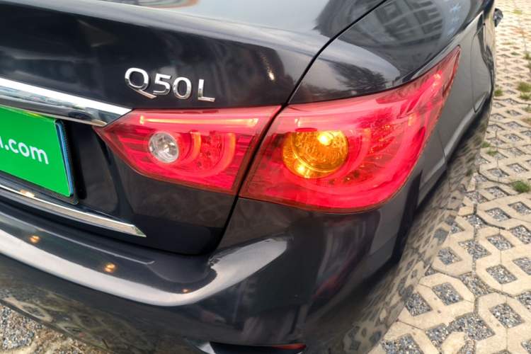 Used Infiniti Q50L 2015 2.0T Enjoyment Edition Right Rear Taillight