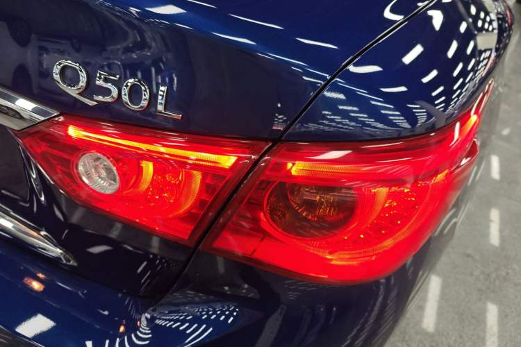 Used Infiniti Q50L 2015 2.0T Enjoyment Edition Right Rear Taillight
