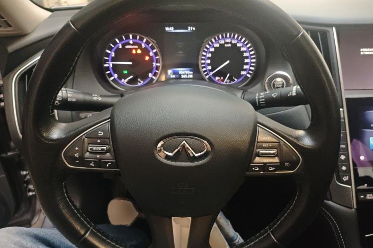 Used Infiniti Q50L 2015 2.0T Enjoyment Edition Steering Wheel