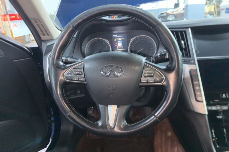 Used Infiniti Q50L 2015 2.0T Enjoyment Edition Steering Wheel
