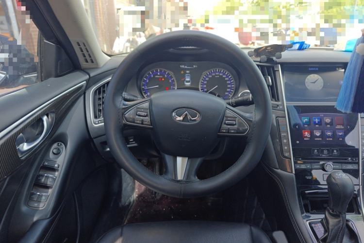 Used Infiniti Q50L 2015 2.0T Comfort Edition Steering Wheel