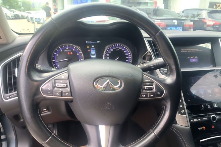 Used Infiniti Q50L 2015 2.0T Enjoyment Edition Steering Wheel