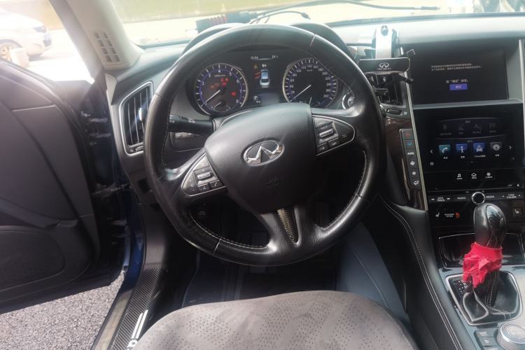 Used Infiniti Q50L 2015 2.0T Luxury Edition Steering Wheel