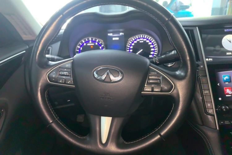 Used Infiniti Q50L 2015 2.0T Comfort Edition Steering Wheel