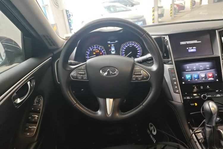 Used Infiniti Q50L 2015 2.0T Enjoyment Edition Steering Wheel