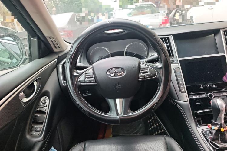 Used Infiniti Q50L 2015 2.0T Enjoyment Edition Steering Wheel