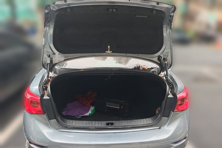 Used Infiniti Q50L 2015 2.0T Enjoyment Edition Trunk