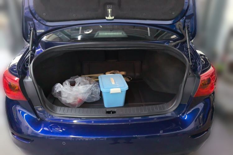 Used Infiniti Q50L 2015 2.0T Comfort Edition Trunk