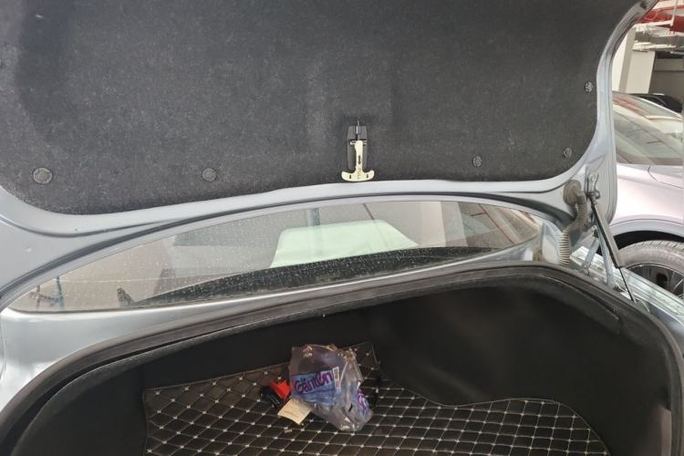 Used Infiniti Q50L 2015 2.0T Enjoyment Edition Trunk