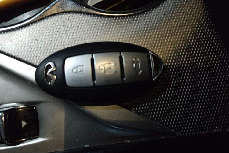 Used Infiniti Q50L 2015 2.0T Sport Edition Vehicle Key